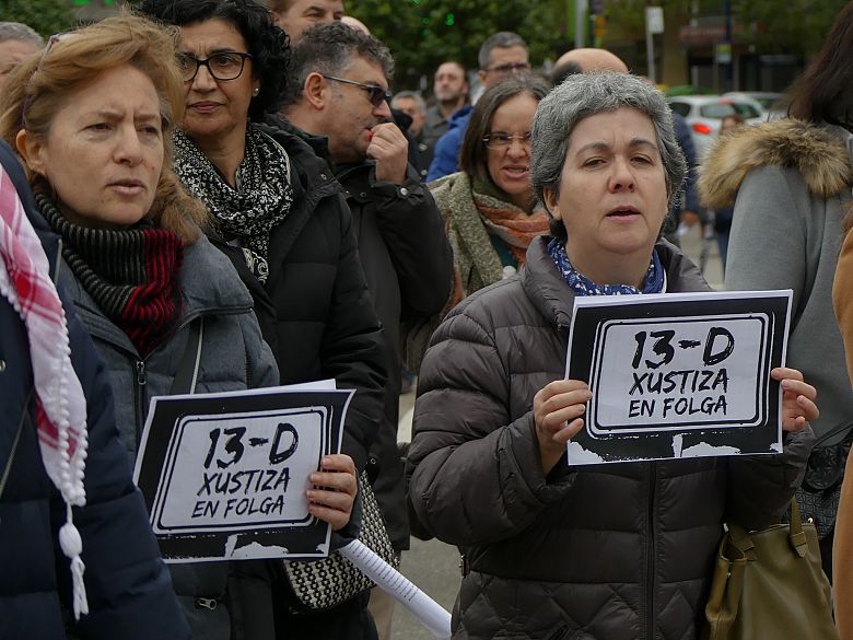 17-12-13 FolgaXustizaVigo06.JPG